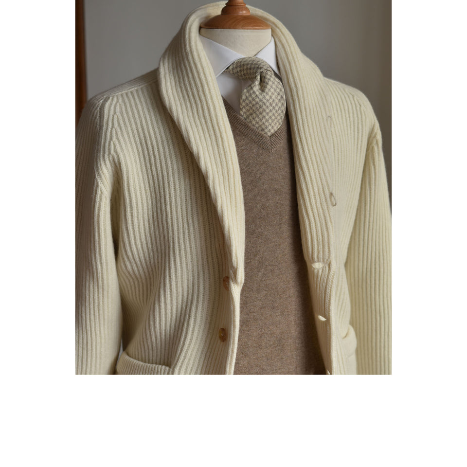 Amidé Hadelin | Geelong shawl collar cardigan - ecru_styled