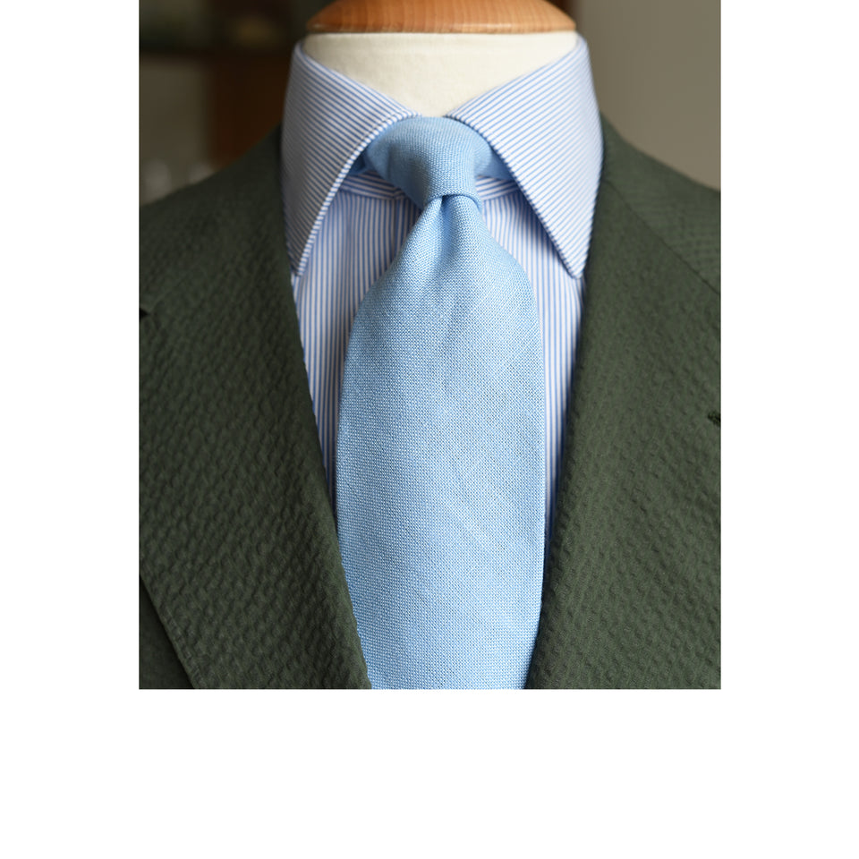 Amidé Hadelin | Irish linen tie, cool blue_styled