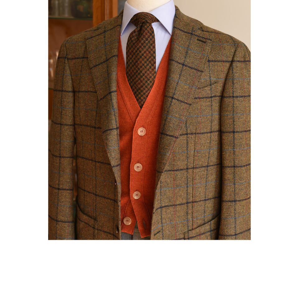 Lambswool short sleeveless cardigan - ember orange_styled