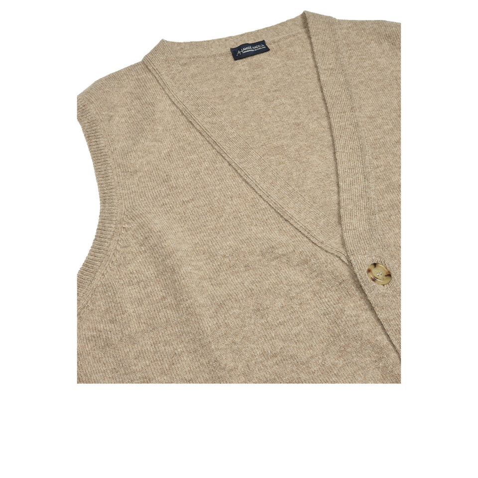 Lambswool short sleeveless cardigan - beige_v-neck