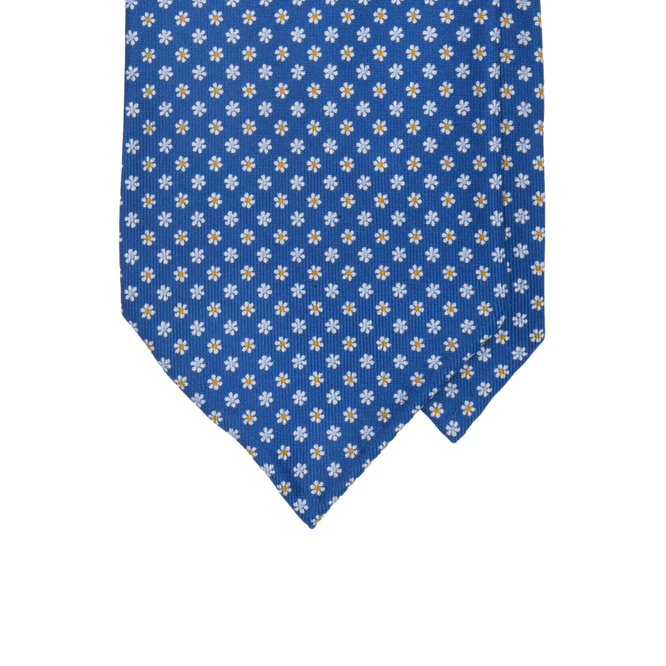 Amidé Hadelin | 6-fold handprinted silk floral tie, blue_tip
