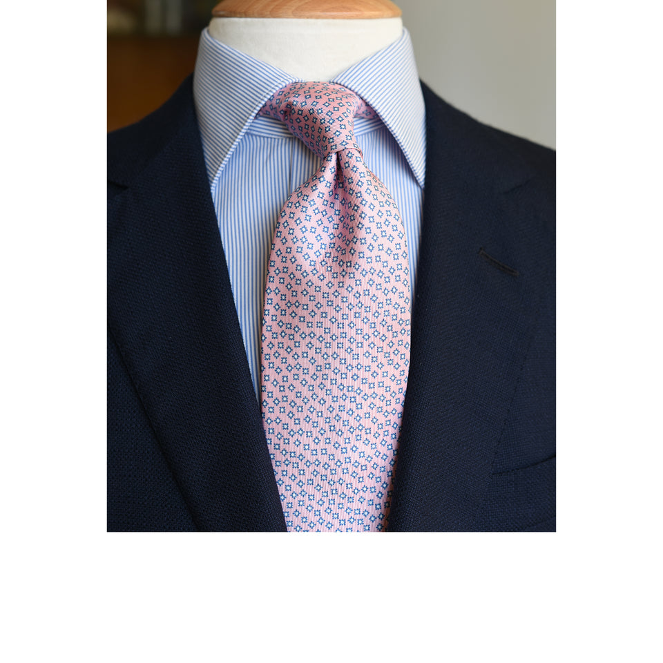 Amidé Hadelin | Handprinted silk tie untipped, pink_styled