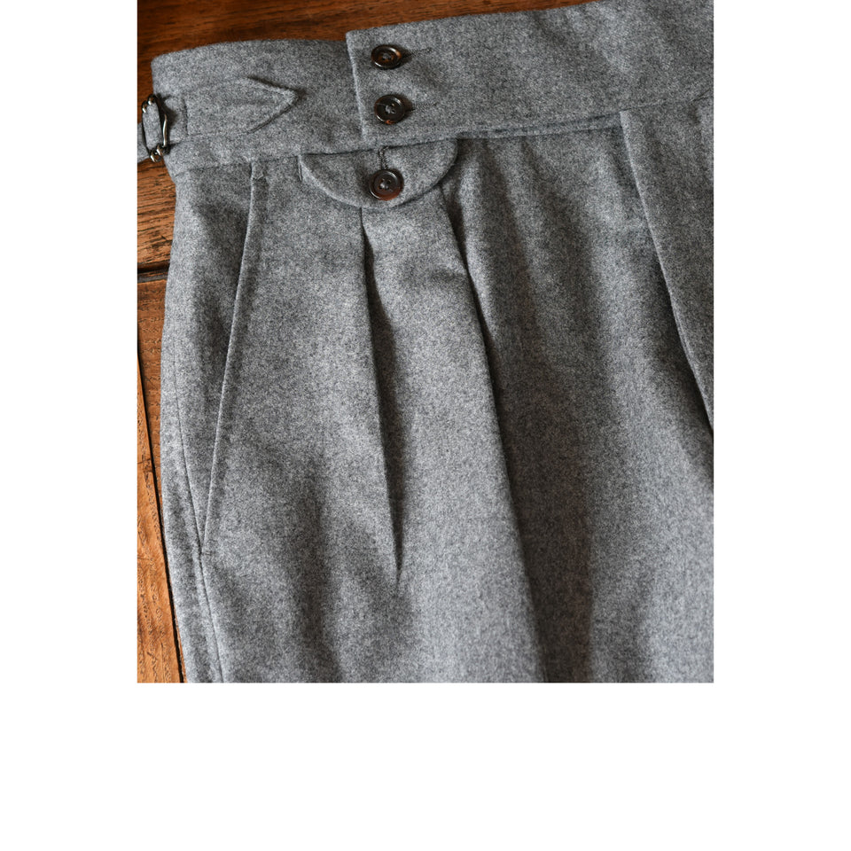 Amidé Hadelin | MTO | VBC flannel trousers - medium grey_waistband