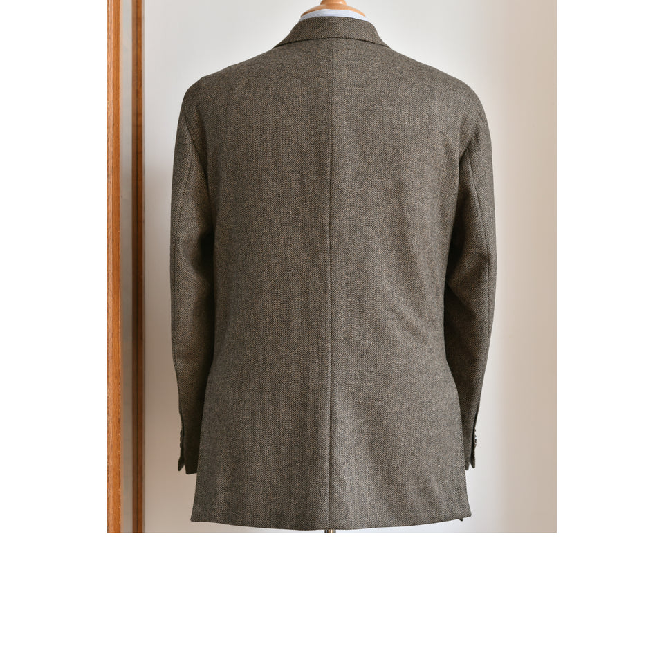 Amidé Hadelin | MTO | Abraham Moon herringbone hacking jacket - natural/brown_back