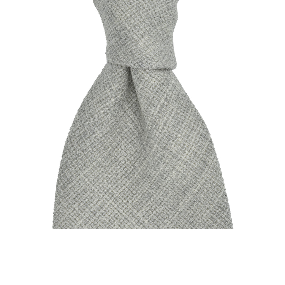 Amidé Hadelin | Fresco Mock Leno handmade Italian tie, light grey_knot