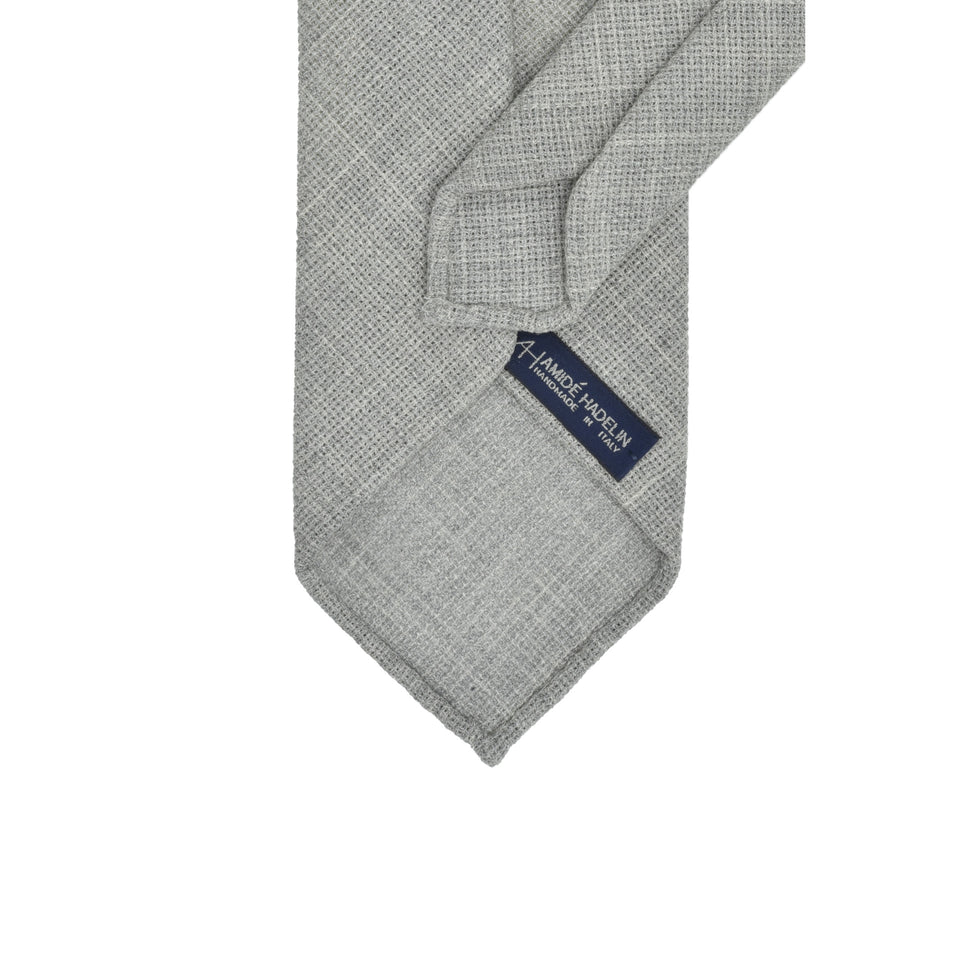 Amidé Hadelin | Fresco Mock Leno handmade Italian tie, light grey_back