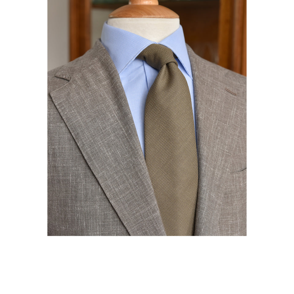 Amidé Hadelin | Fresco Mock Leno handmade Italian tie, olive_styled