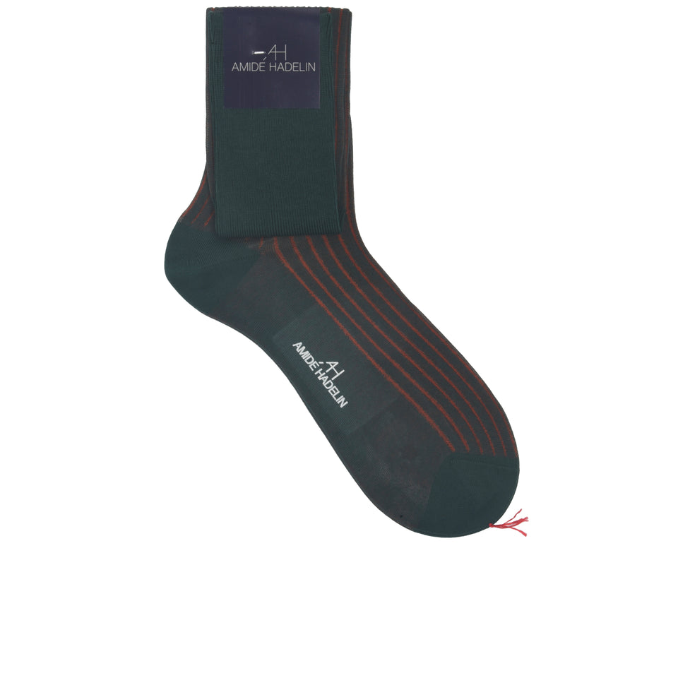 Amidé Hadelin | Knee high shadow stripe cotton socks - dark green/rust_full