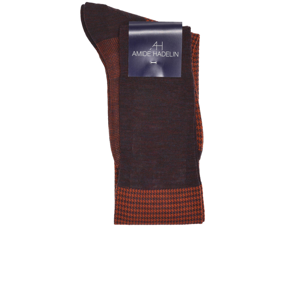 Amidé Hadelin | Knee high houndstooth wool socks - purple/rust_label
