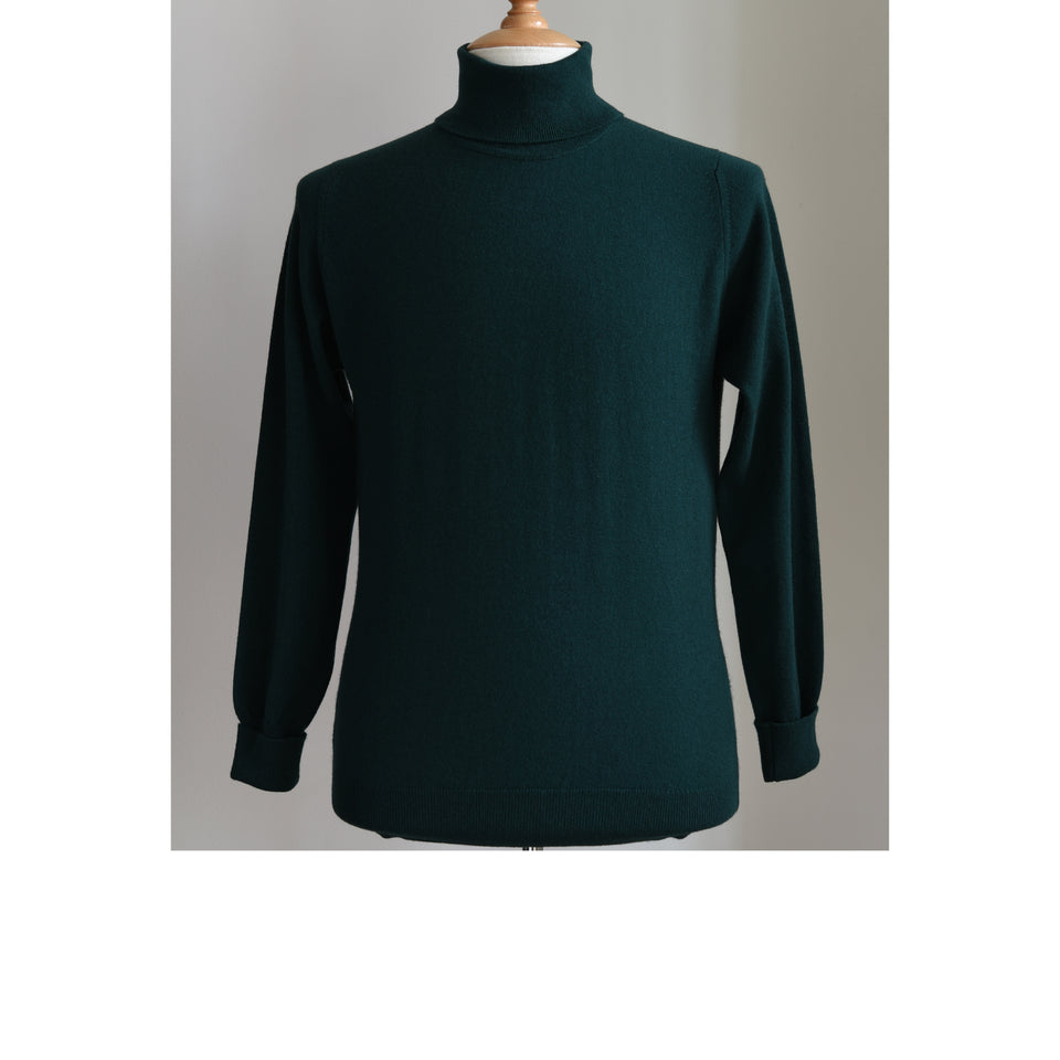 Amidé Hadelin | Cashmere roll neck jumper - dark green_mannequin