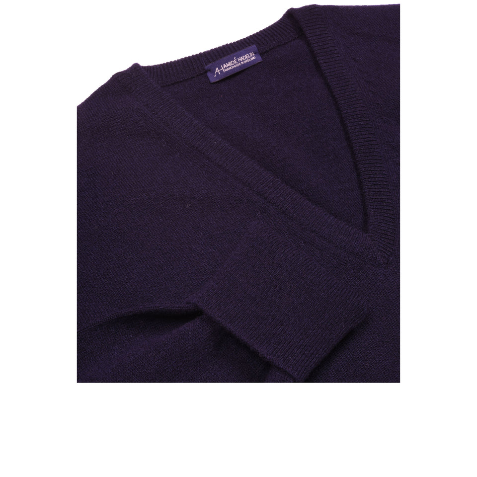 Super Geelong V-neck jumper - navy_neck