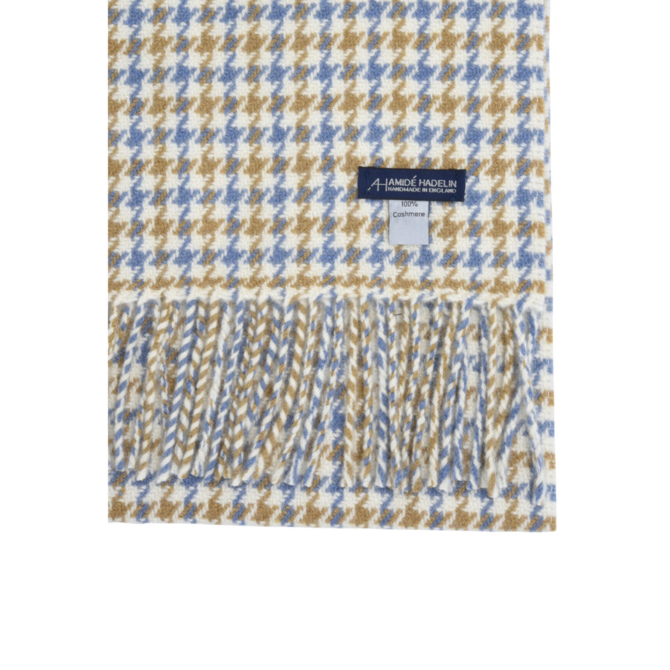 Amidé Hadelin | Cashmere houndstooth scarf, white/blue/mustard_label