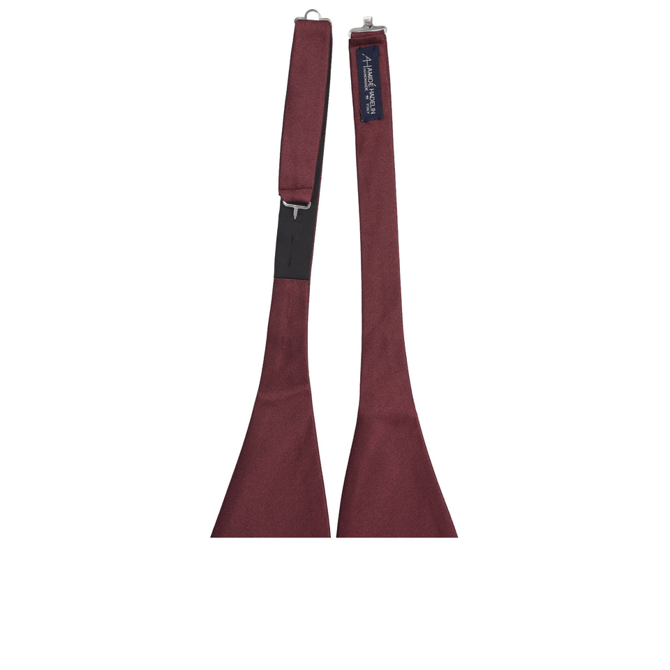 Amidé Hadelin  | Large self tie silk bow tie, burgundy_closure